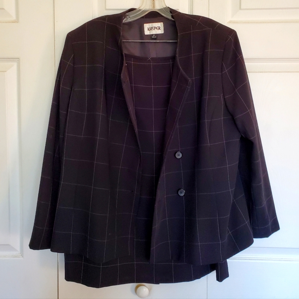 Kasper Black Pin Striped Woman's Suit Skirt and Jacket Size 18